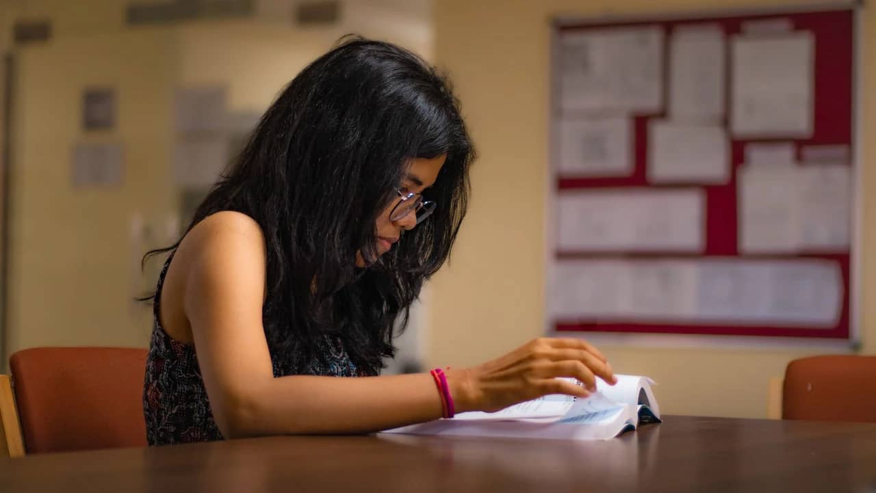 Mahila Supervisor Expected Cut Off 2026: 72 पद, करीब 1 लाख अभ्यर्थी — कितने नंबर चाहिए? पैटर्न और कटऑफ का पूरा गणित