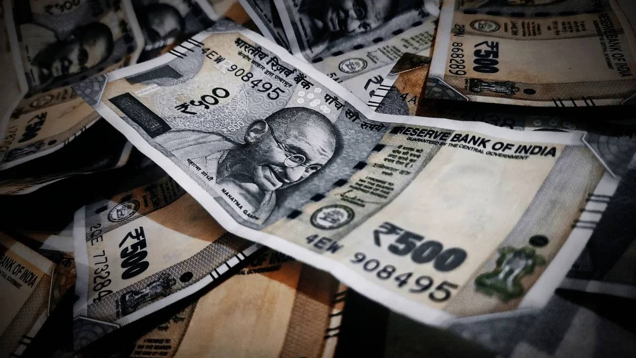 महंगाई भत्ता बढ़ा? आज की वायरल खबरों का सच — केंद्र का 63% DA कब आएगा और राजस्थान के कर्मचारियों को कितना मिलेगा